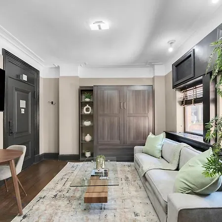 Central Location And Walkable Condo In Ny With Gym